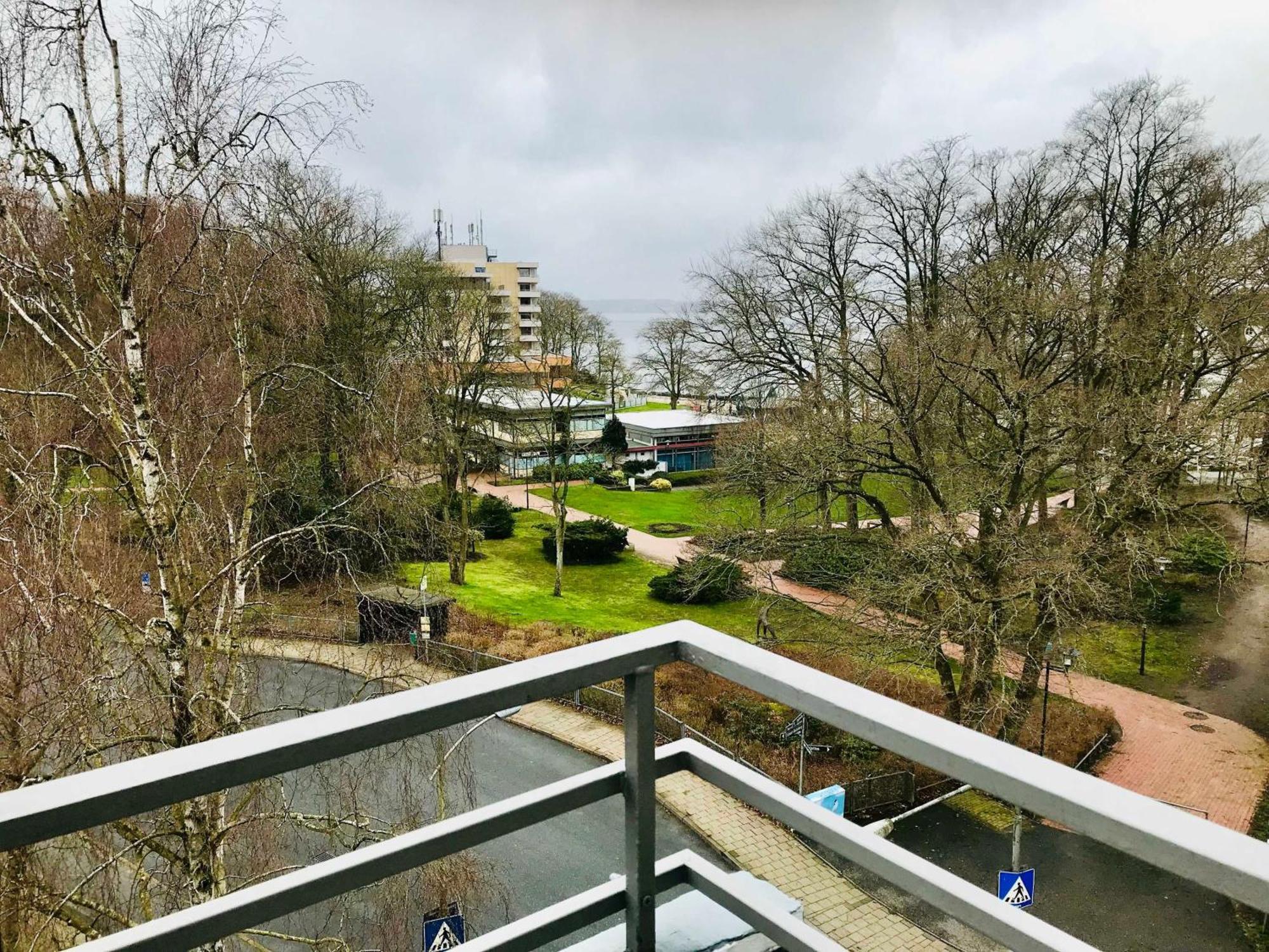 Ferienwohnung Skowronek Am Kurpark Gluecksburg Exterior photo